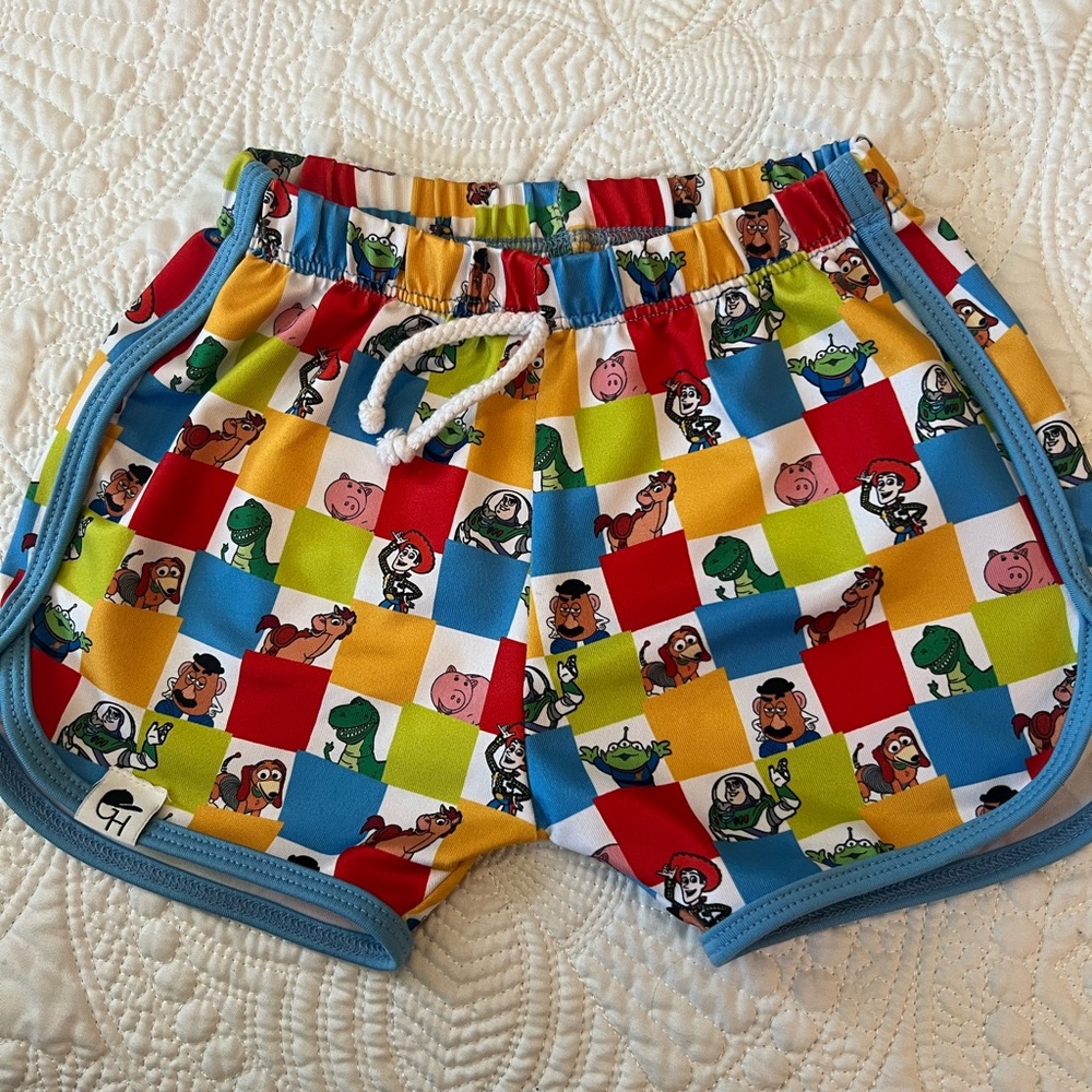 George Hats track trunks 2-3T